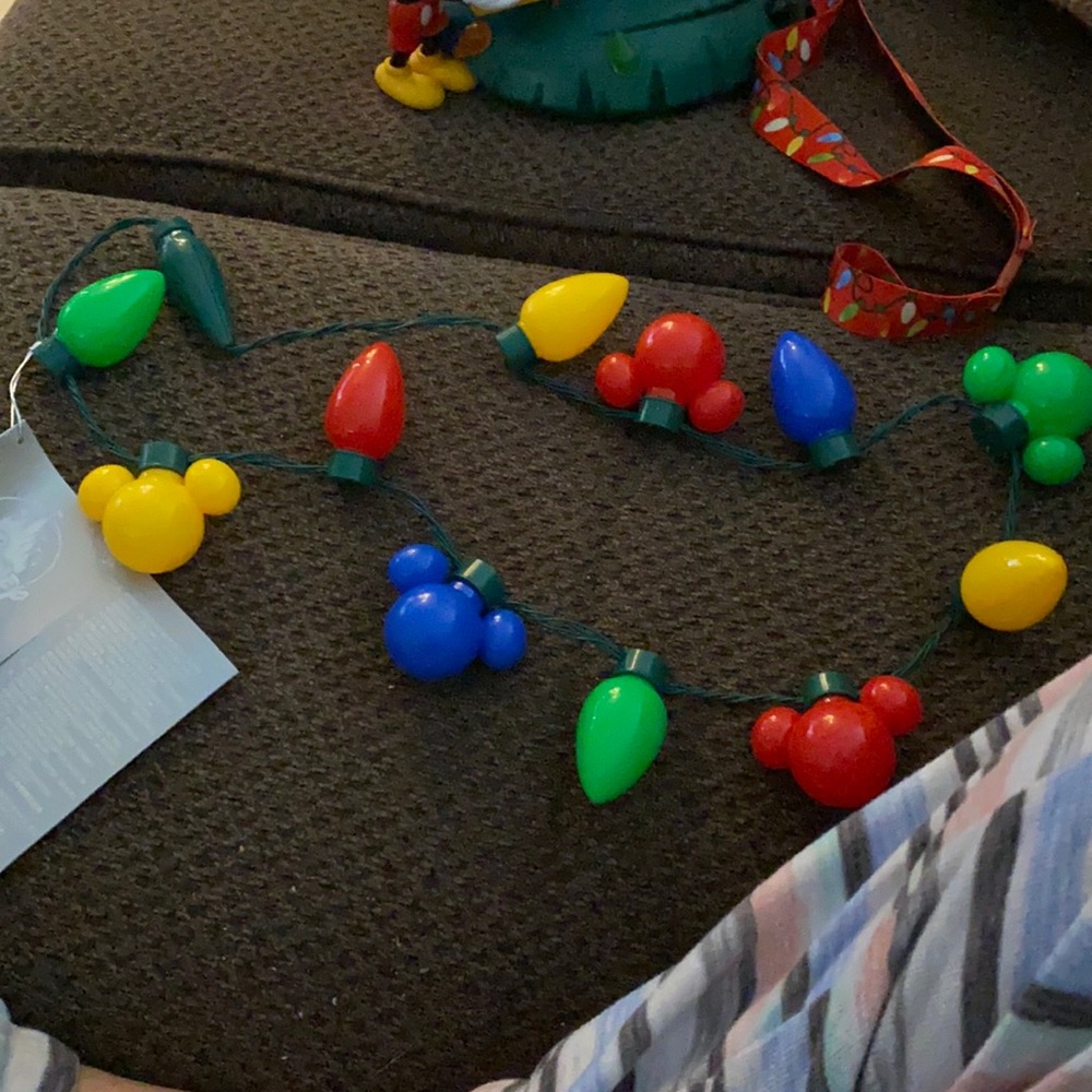COPY - NWT Christmas Mickey lights necklace 2